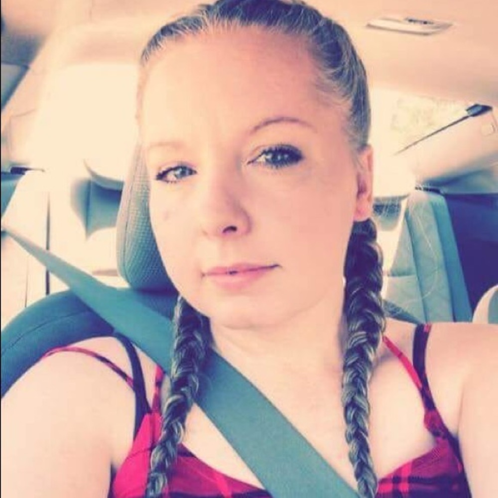 Meet your Posher, Mmisty